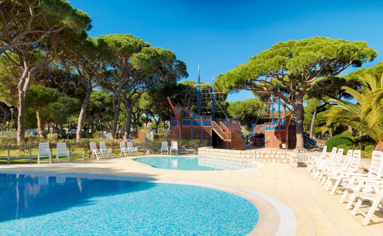 Pine Cliffs Gardens Hotel Albufeira Bagian luar foto